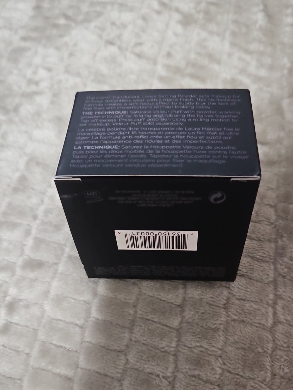 Laura mercier Translucent Loose Setting Powder - Picture 3 of 3